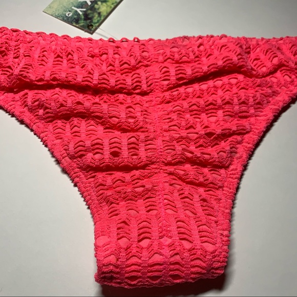 Sz. Med Roxy Hot pink ruched butt NWT bikini bottom - Picture 6 of 14